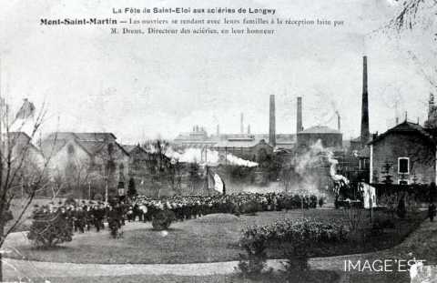 Ouvriers et leurs familles lorsde la fête de Saint-Éloi (Mont-Saint-Martin)